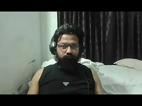 Snapshot of Dollseye chatting on 10, 4, 2026 Dollseye online show from 10, 4, 2026