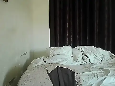 Snapshot of Dollseye chatting on 12, 4, 2026 Dollseye online show from 12, 4, 2026
