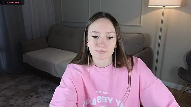 cutienaughtygirl online show from 11, 5, 2026