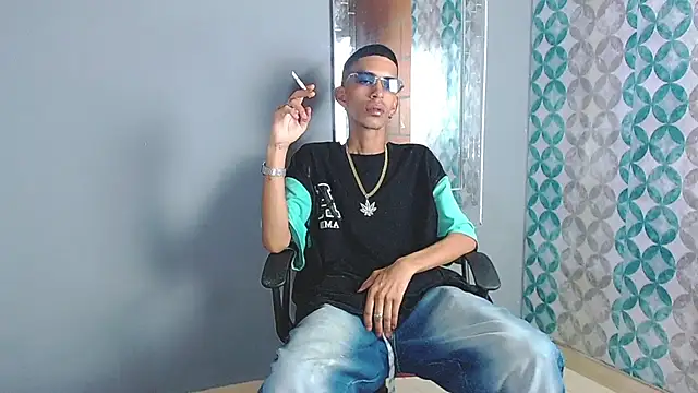 Snapshot of briamhoconor_xh chatting on 19, 6, 2026 briamhoconor xh online show from 19, 6, 2026