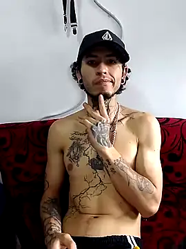 Snapshot of Tattoboy19cm chatting on 18, 2, 2026 Tattoboy19cm online show from 18, 2, 2026