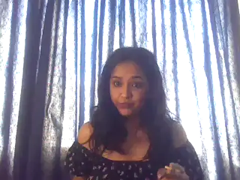 Snapshot of cute_indianxo chatting on 25, 10, 2025 cute indianxo online show from 25, 10, 2025