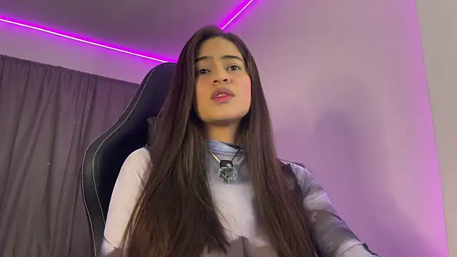 Snapshot of lexie_gray2 chatting on 27, 10, 2025 lexie gray2 online show from 27, 10, 2025