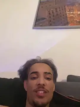 Snapshot of luluycoco chatting on 18, 10, 2025 luluycoco online show from 18, 10, 2025