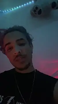 Snapshot of luluycoco chatting on 24, 10, 2025 luluycoco online show from 24, 10, 2025