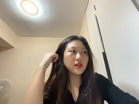 Snapshot of xena0501 chatting on 2, 10, 2025 xena0501 online show from 2, 10, 2025