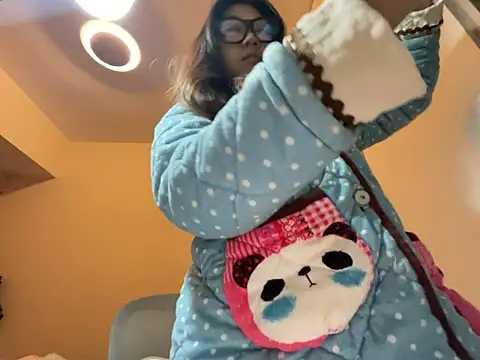 Snapshot of xena0501 chatting on 27, 11, 2025 xena0501 online show from 27, 11, 2025