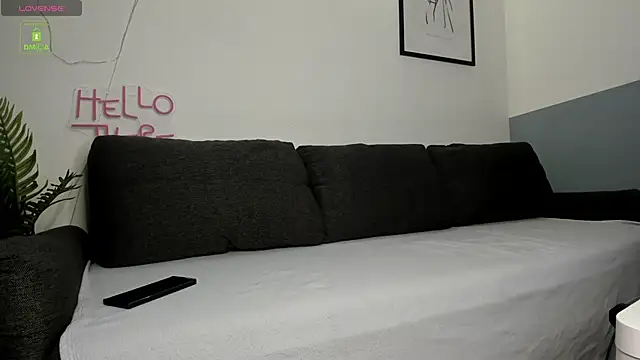 Frank Yong online show from 25, 9, 2025