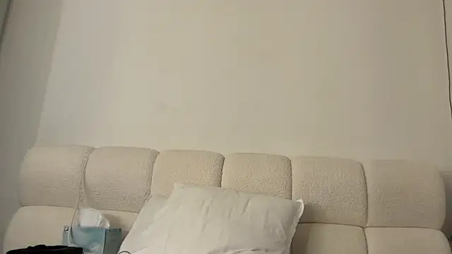 Snapshot of GiuliaDollx chatting on 24, 9, 2025 GiuliaDollx online show from 24, 9, 2025