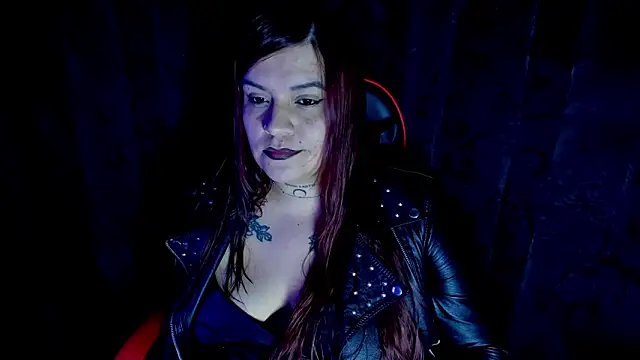 Moon Dark520 online show from 24, 11, 2025