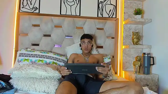 Lucass Blaze online show from 25, 10, 2025