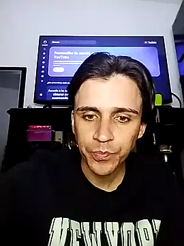 Snapshot of danylano chatting on 11, 10, 2025 danylano online show from 11, 10, 2025