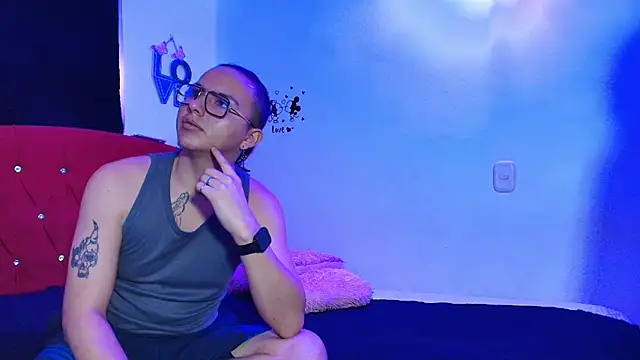 Snapshot of Husbands_Horny chatting on 20, 2, 2026 Husbands Horny online show from 20, 2, 2026