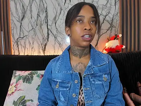 Pauline Fox online show from 14, 12, 2025