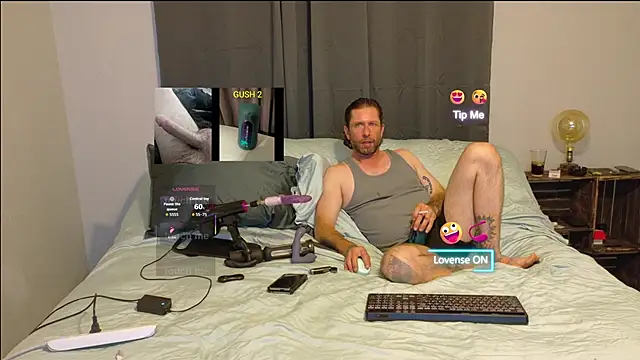 Snapshot of danoo84 chatting on 18, 10, 2025 danoo84 online show from 18, 10, 2025