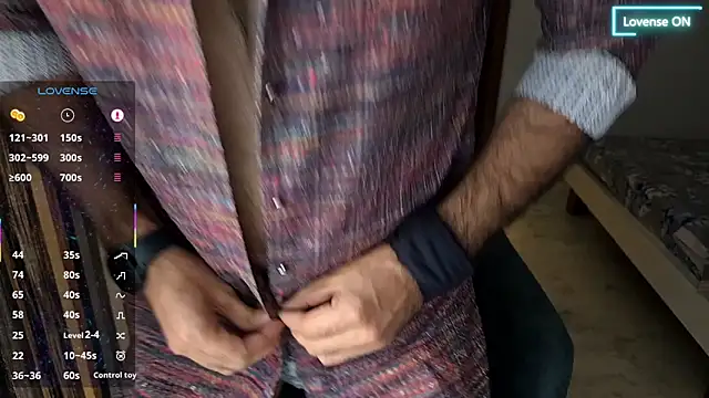 Snapshot of mlove902 chatting on 15, 4, 2026 mlove902 online show from 15, 4, 2026