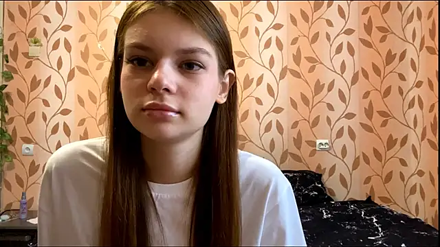 Snapshot of Kate_best chatting on 11, 9, 2025 Kate best online show from 11, 9, 2025