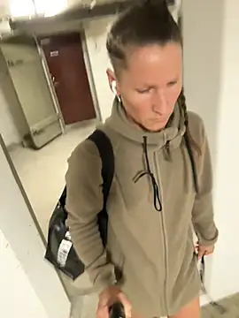 SwingWingWomanSweden online show from 20, 3, 2026