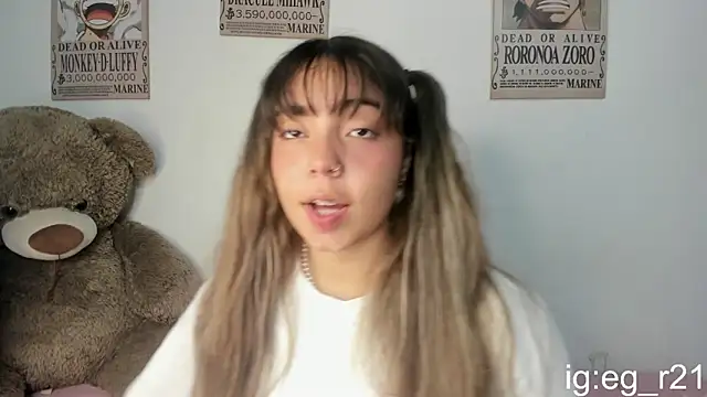 Snapshot of emma_grays2 chatting on 15, 4, 2026 emma grays2 online show from 15, 4, 2026