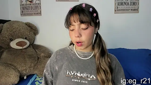 Snapshot of emma_grays2 chatting on 24, 4, 2026 emma grays2 online show from 24, 4, 2026