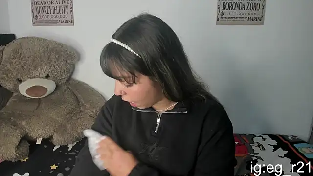 Snapshot of emma_grays2 chatting on 6, 5, 2026 emma grays2 online show from 6, 5, 2026