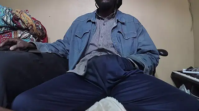 Snapshot of EYEzIAM chatting on 10, 1, 2026 EYEzIAM online show from 10, 1, 2026