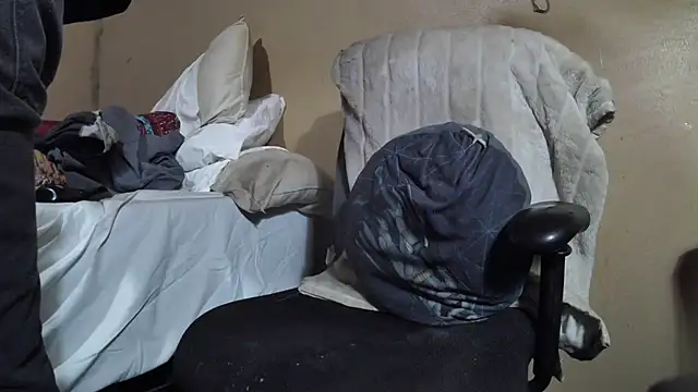 Snapshot of EYEzIAM chatting on 28, 3, 2026 EYEzIAM online show from 28, 3, 2026