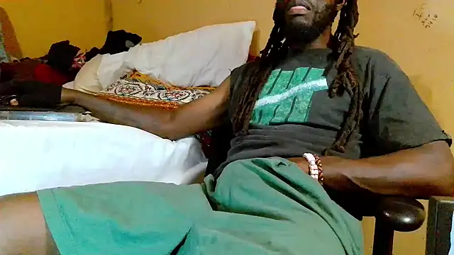 EYEzIAM online show from 18, 5, 2026
