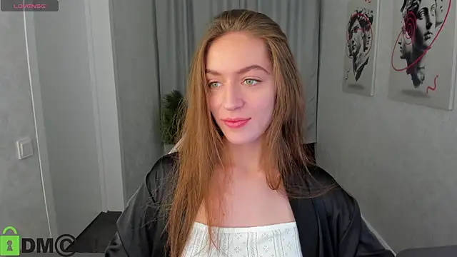 Agnes Wells online show from 21, 10, 2025