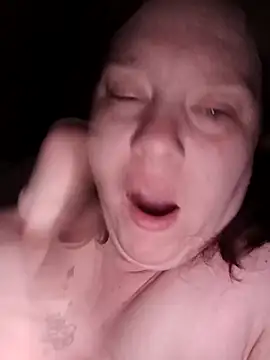 Feuchtekitty92xh online show from 5, 3, 2026