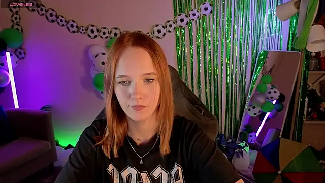 Casey Sweeet online show from 20, 6, 2026
