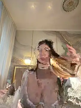 Snapshot of TiffaNoel chatting on 5, 4, 2026 TiffaNoel online show from 5, 4, 2026