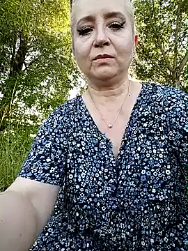 SquirtMilf00 online show from 21, 6, 2026