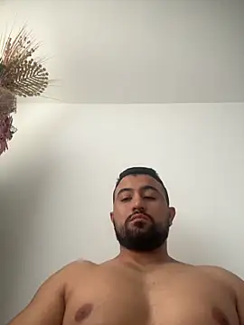 Snapshot of DoctorArabe3 chatting on 18, 12, 2025 DoctorArabe3 online show from 18, 12, 2025