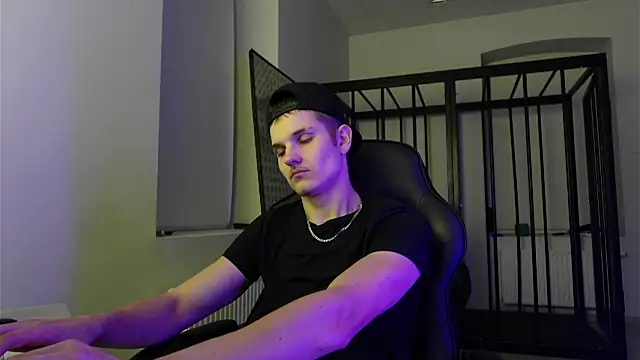 Snapshot of Mark_Karson chatting on 26, 9, 2025 Mark Karson online show from 26, 9, 2025