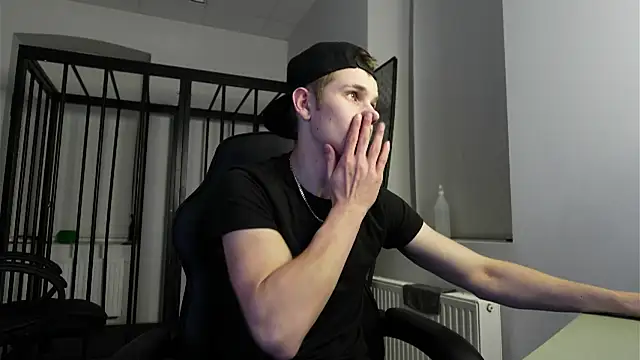 Snapshot of Mark_Karson chatting on 30, 9, 2025 Mark Karson online show from 30, 9, 2025