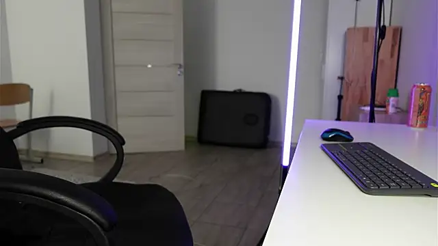 Snapshot of Mark_Karson chatting on 18, 10, 2025 Mark Karson online show from 18, 10, 2025