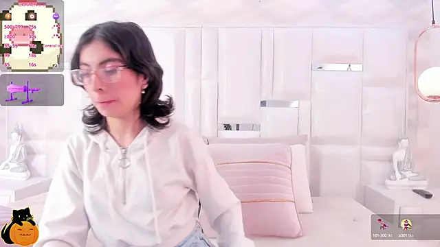 Im Molly Angel online show from 6, 10, 2025