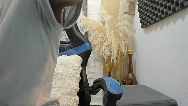 Snapshot of nextboywell1 chatting on 13, 2, 2026 nextboywell1 online show from 13, 2, 2026