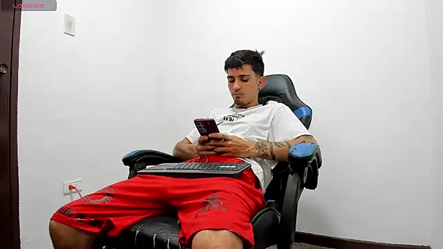 Snapshot of nextboywell1 chatting on 26, 2, 2026 nextboywell1 online show from 26, 2, 2026