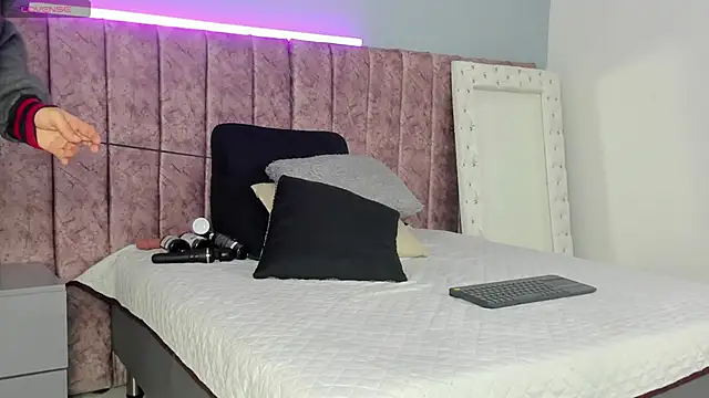  jasmine blush online show from 9, 1, 2026