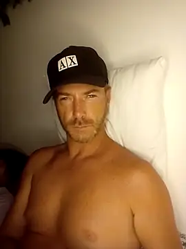 Snapshot of Loiroatv36 chatting on 12, 3, 2026 Loiroatv36 online show from 12, 3, 2026