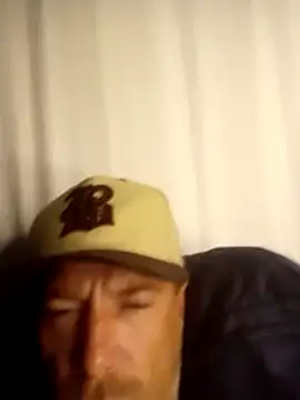 Snapshot of Loiroatv36 chatting on 7, 4, 2026 Loiroatv36 online show from 7, 4, 2026