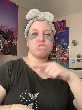 Kemeli008 online show from 21, 2, 2026