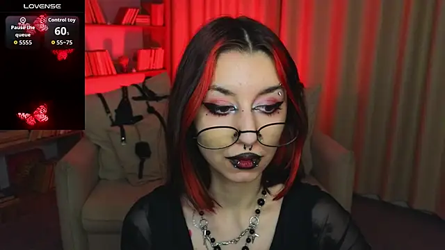 Snapshot of Mistress__Marcelline chatting on 1, 2, 2026 Mistress Marcelline online show from 1, 2, 2026