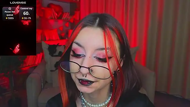 Snapshot of Mistress__Marcelline chatting on 13, 2, 2026 Mistress Marcelline online show from 13, 2, 2026