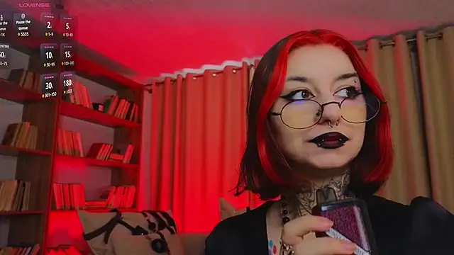 Snapshot of Mistress__Marcelline chatting on 12, 5, 2026 Mistress Marcelline online show from 12, 5, 2026