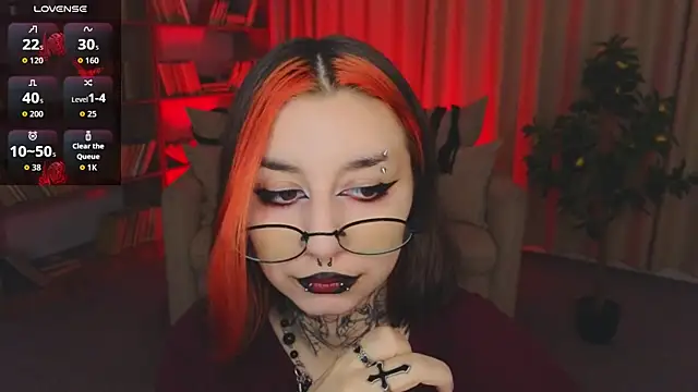 Snapshot of Mistress__Marcelline chatting on 3, 6, 2026 Mistress Marcelline online show from 3, 6, 2026