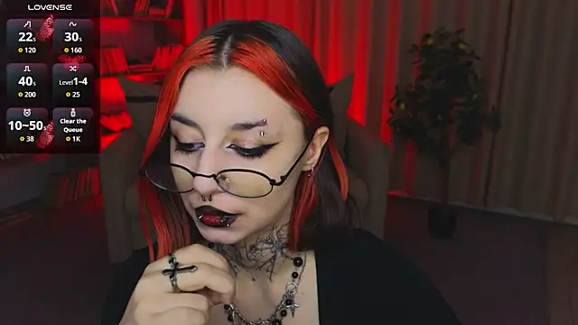 Snapshot of Mistress__Marcelline chatting on 5, 6, 2026 Mistress Marcelline online show from 5, 6, 2026