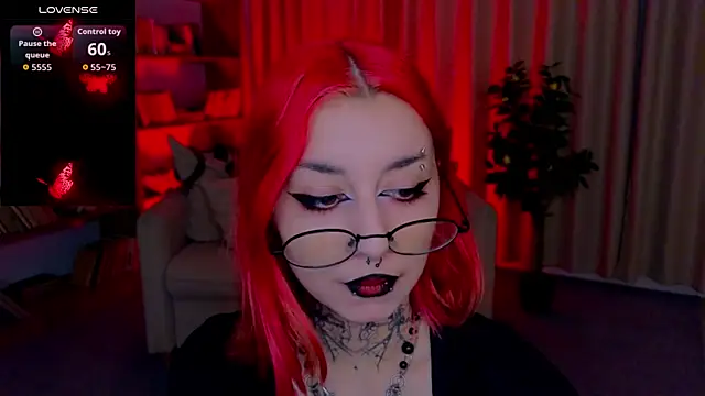 Snapshot of Mistress__Marcelline chatting on 10, 7, 2026 Mistress Marcelline online show from 10, 7, 2026